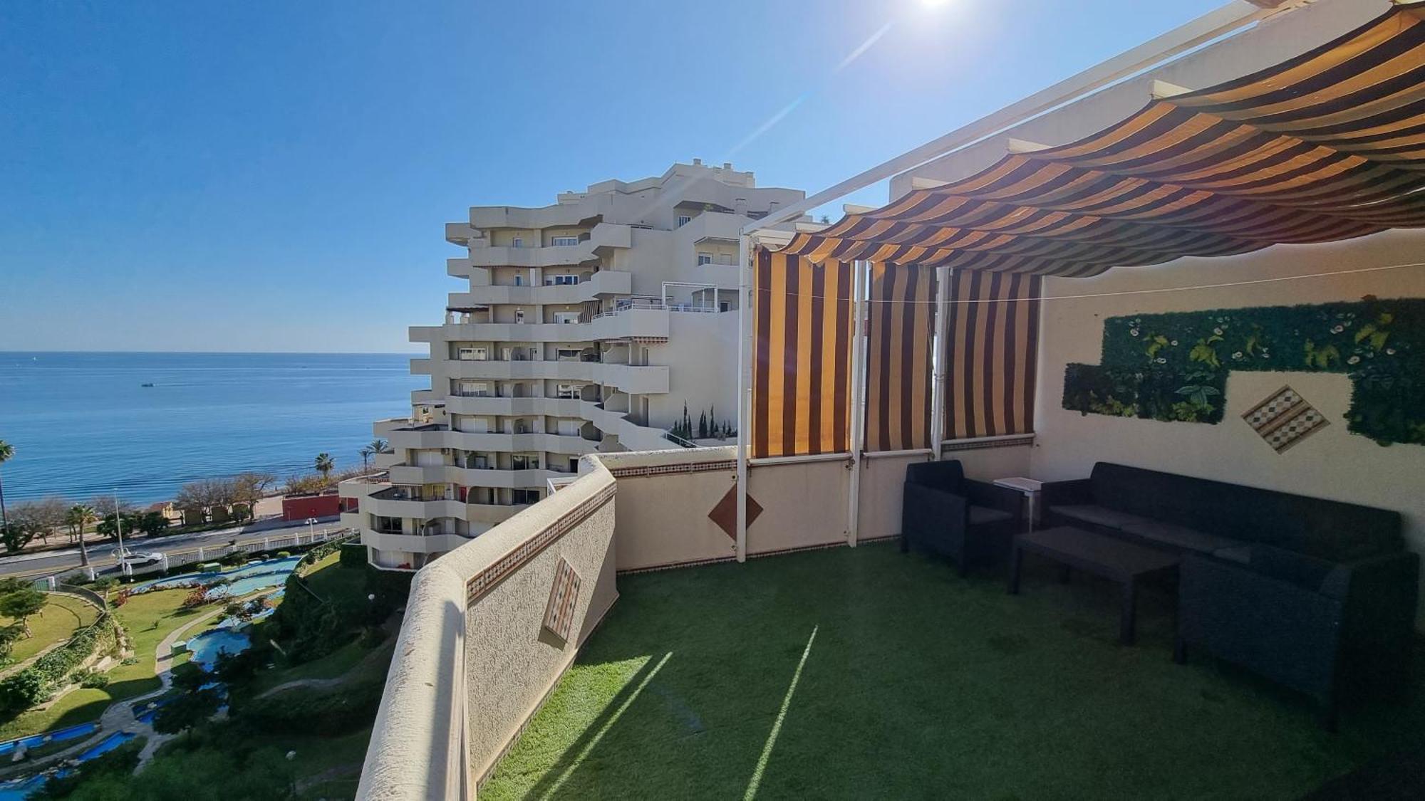 Benalbeach. Espectacular Terraza, Vistas Al Mar. Benalmádena Exterior photo
